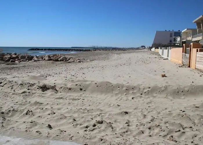 Lensoleiado- Seaside And Parking!